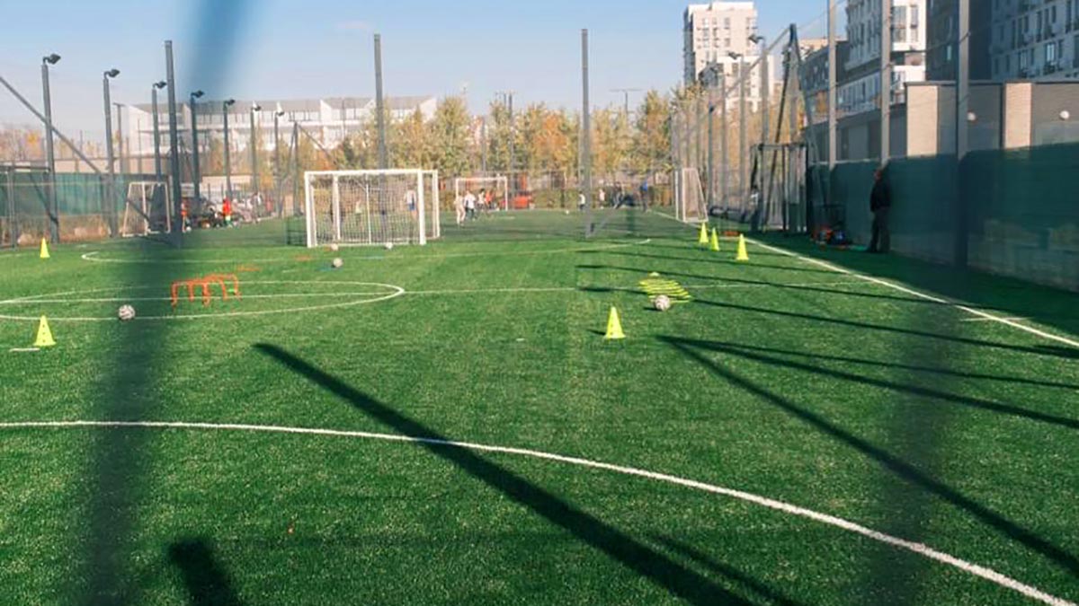 У «Файна Таун» з’явились нові падл корти та футбольне поле
