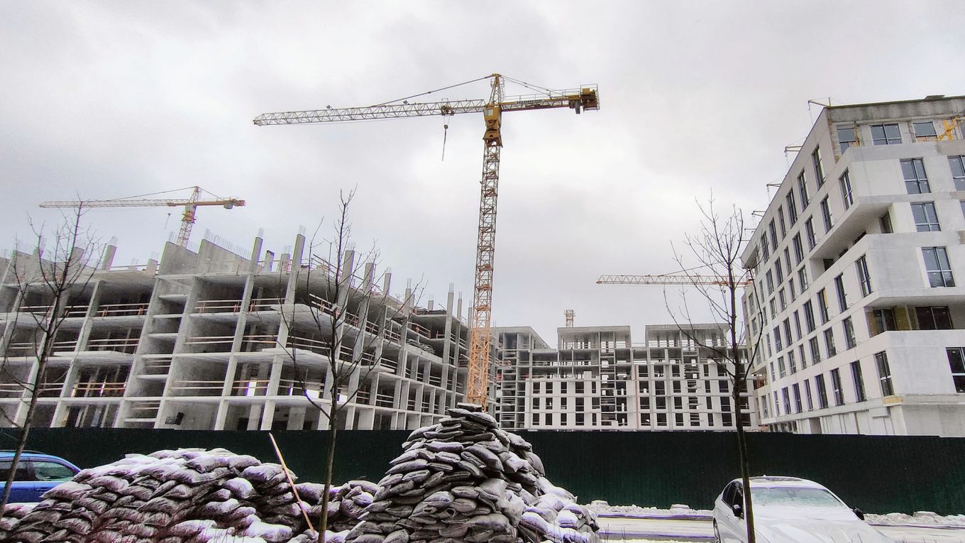 Хід будівництва «Файна Таун» – лютий 2023 року (фото)
