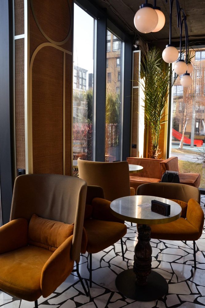 Кафе-бар EscoCafe в Файна Таун