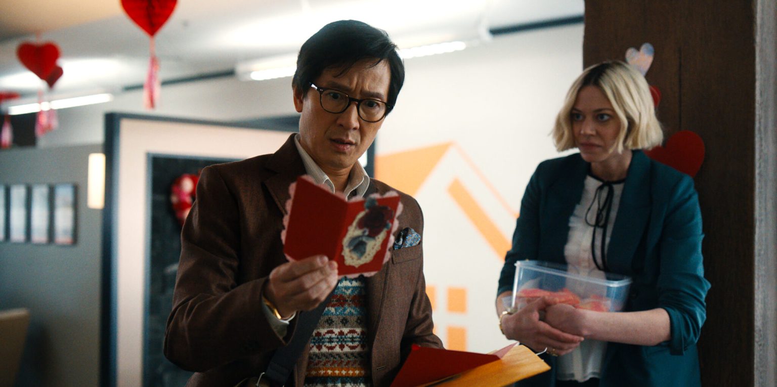 Огляд «Любов зла»: чи смачний вінегрет вийшов із суміші романтики, комедії та бойовика?