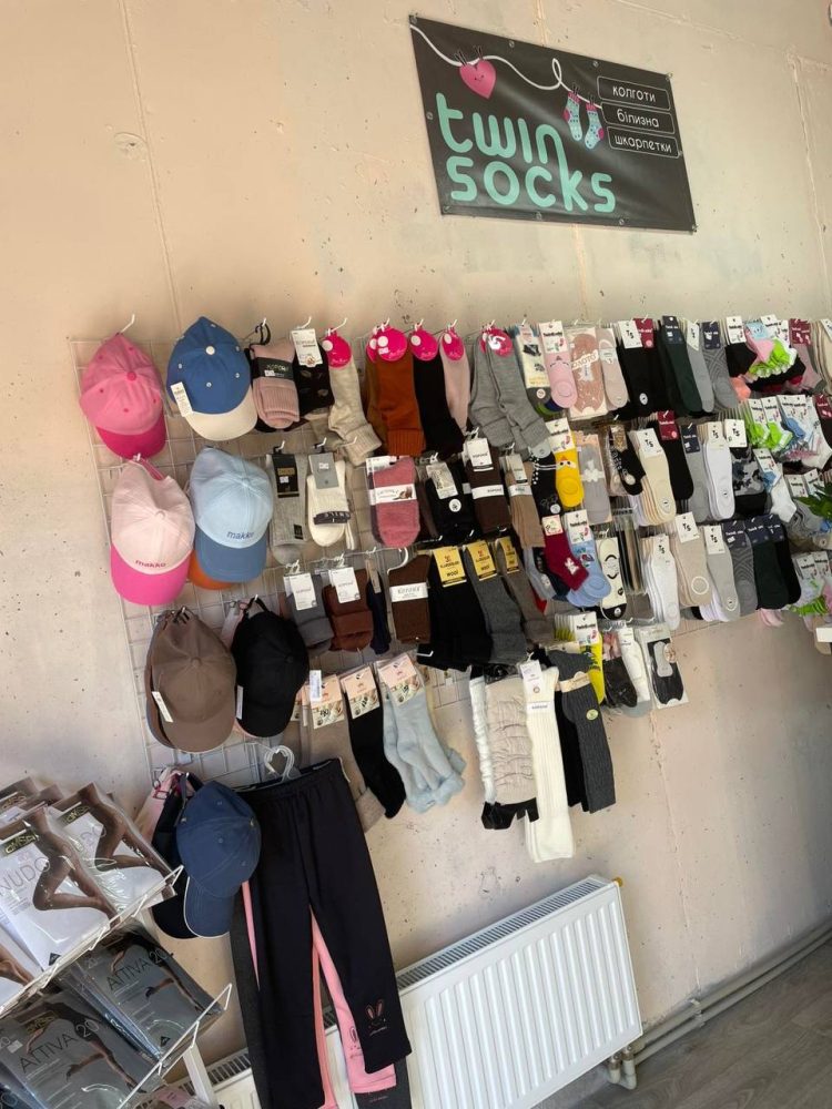Магазин одягу TwinSocks в Файна Таун